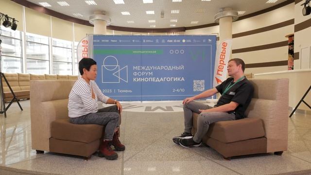 «Мы всегда обсуждали фильмы с родителями» - интервью с Туяной Пинтаевой смотреть онлайн