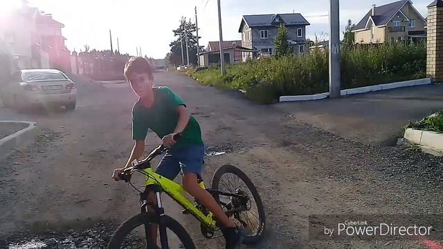 Крутые трюки на велике в крутом формате!! смотреть онлайн