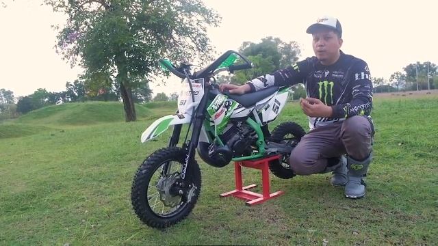 Mini Motocross - NRG 50cc Review смотреть онлайн