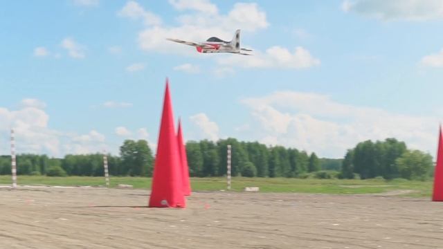 Дрон Калашникова «Легионер Е33к». «Архипелаг 2024». Перехват новейшего украинского БПЛА. смотреть онлайн