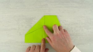 Самолет из бумаги, летит 100 метров / Оригами