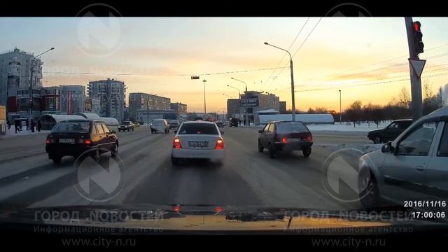 Ослепленным морозом водителям придется заплатить смотреть онлайн