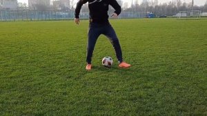 КАК ОБЫГРАТЬ СОПЕРНИКА / УДИВИ ДРУЗЕЙ / Два КРАСИВЫХ финта / Обучение