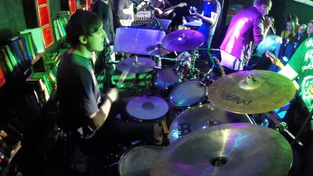 Nickelback - Figured You Out (Drum school concert) смотреть онлайн