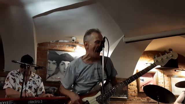 Кавер-группа "Because" - "Riders on the Storm", клуб "Liverpool", г.Санкт-Петербург, 22.07.2022 смотреть онлайн