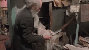 Утро.  Растопить печку-голландку.  05. 03. 2023