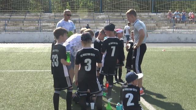 Чайка-2010 6:1 Ростов-Сити-2-2010 Первенство Ростова 2.6.2019 15:00 смотреть онлайн