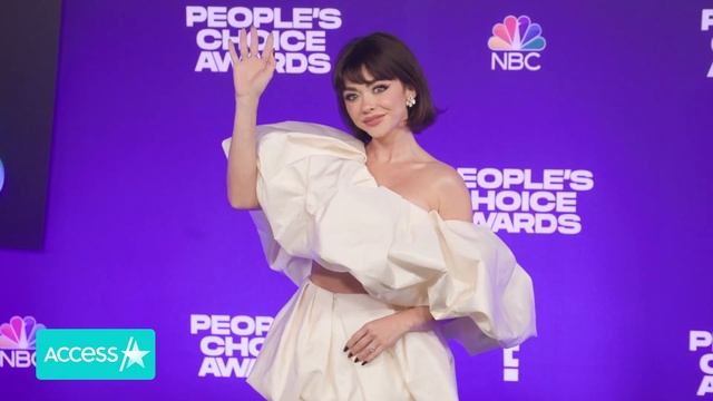 Julia Roberts Debuts Edgy Bangs After Billie Eilish & Sophie Turner Hop On Trend