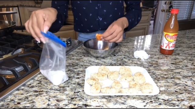 DELICIOU PLANT BASED CHICKEN PRODUCT REVIEW | 3 INGREDIENT VEGAN CHICKEN смотреть онлайн