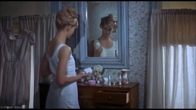 Sondra Locke shirt stuffing scene in 'The Heart is a Lonely Hunter' (1968) смотреть онлайн