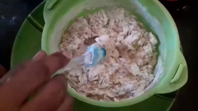 Soft,Moist,Fluffy&Eggless Banana cake/How to make easy eggless banana cake|bake a cake. смотреть онлайн