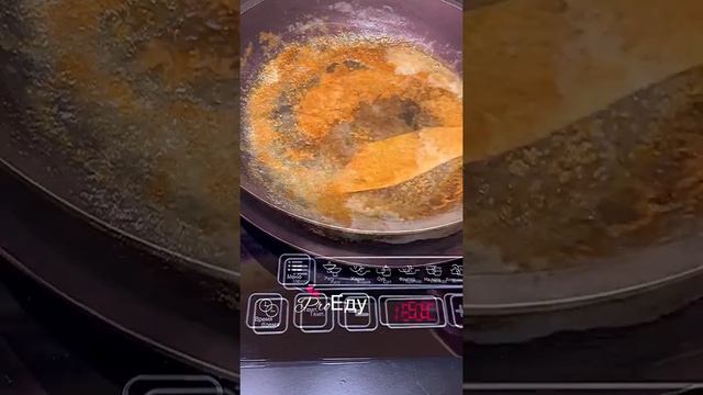 Тортик с банановой карамелью. Так вкусно пальчики оближешь 🤤 смотреть онлайн