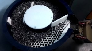 Виброгалтовочная установка SCV 100 (выгрузка деталей) | Станке