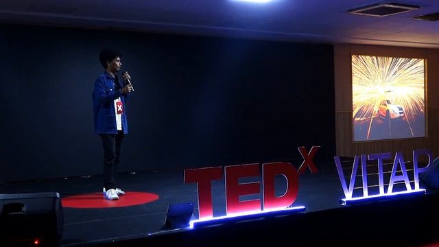 Life Through A Camera | Vivian Ambrose | TEDxVITAP смотреть онлайн