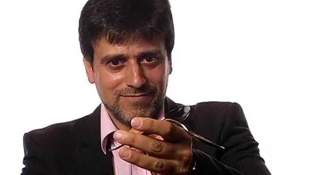 Gerard Senehi Performs on Camera | Big Think смотреть онлайн