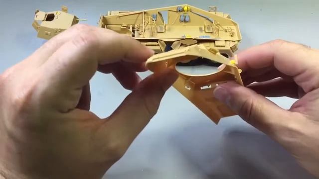 1/35 Building AFV CLUB Sd.Kfz. 231 8-Rad Early Type Schwerer PzSpahWg смотреть онлайн