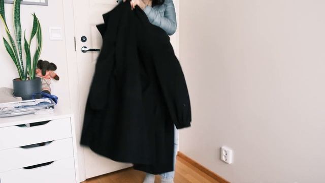 Winter Coat Collection Pt. II Under Coats | Capsule Coat Collection | Staying warm смотреть онлайн