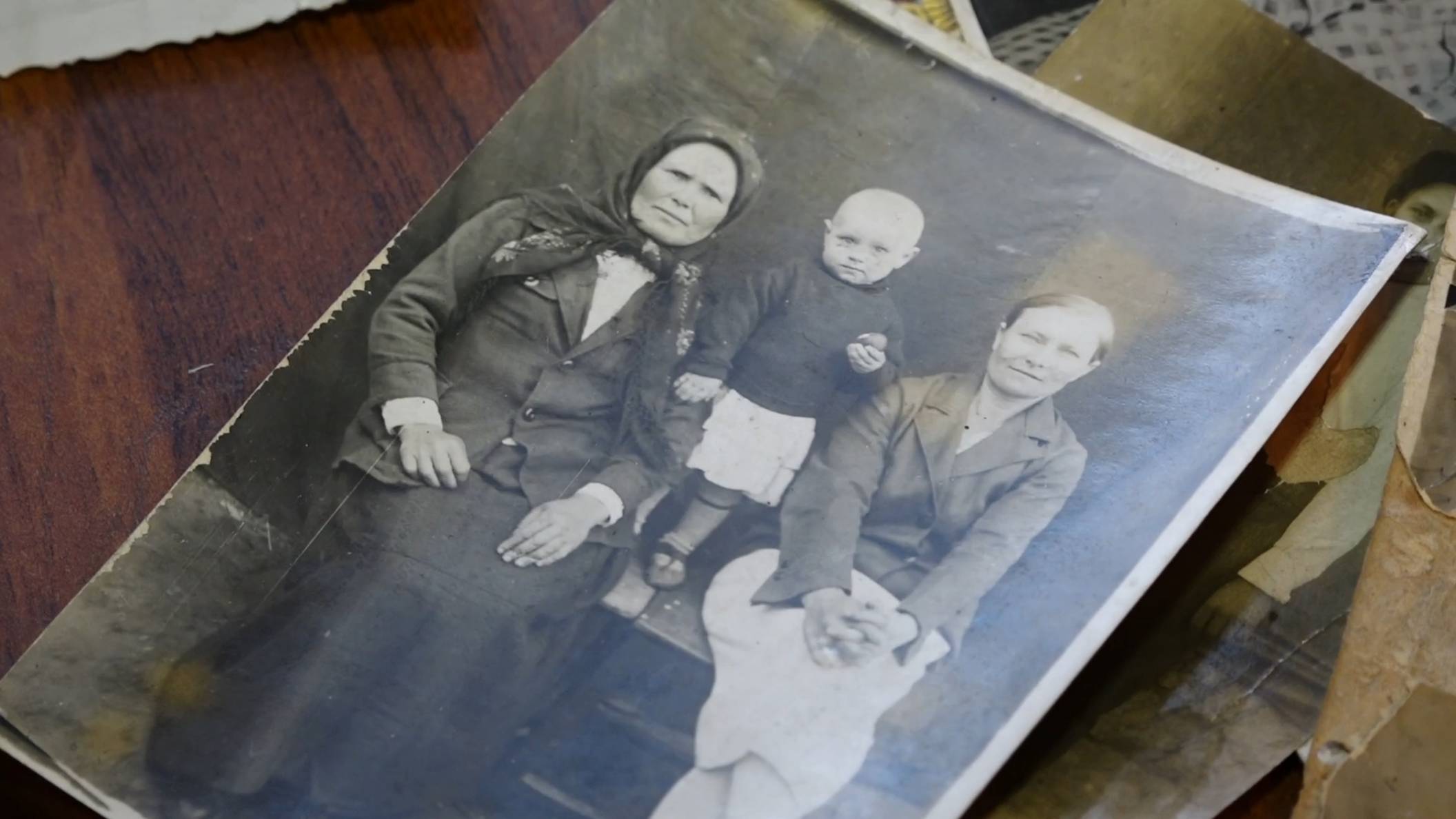 Опаленное детство. Выпуск №3 смотреть онлайн