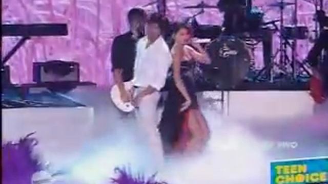 Selena Gomez & The Scene - Love You Like a Love Song - Teen Choice Awards 2011 смотреть онлайн