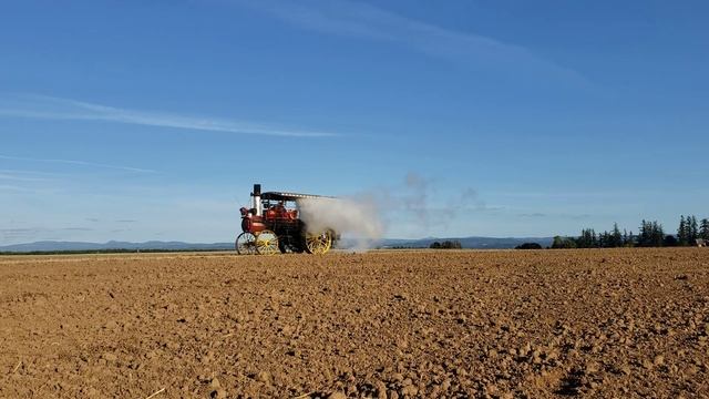 Nathan 5 Chime Locomotive Whistle on Russell Tractor смотреть онлайн