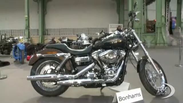 L' Harley Davidson del Papa venduta a 241.500 euro смотреть онлайн