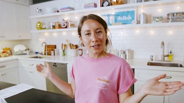 Chef Lena Tries 10 Of The Weirdest French Fry Recipes To Find The Perfect One | Delish смотреть онлайн