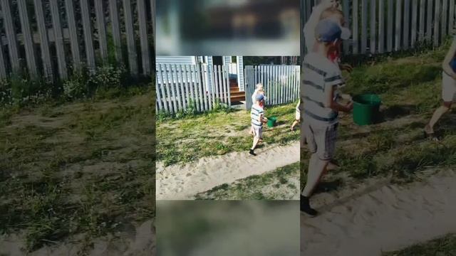 Лето с пользой. Наша веселая банда в деревне. Устраиваем веселые старты.