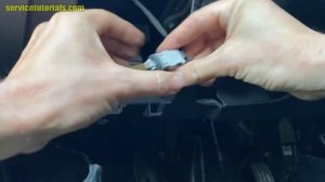 Pасположение и удаление датчиков температуры салона на Volkswagen Passat B6, B7 и CC 2006–2016 гг.