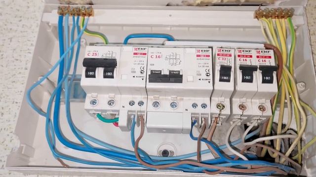 Ремонт диффавтомата EKF и подобных - справится даже ребенок! смотреть онлайн