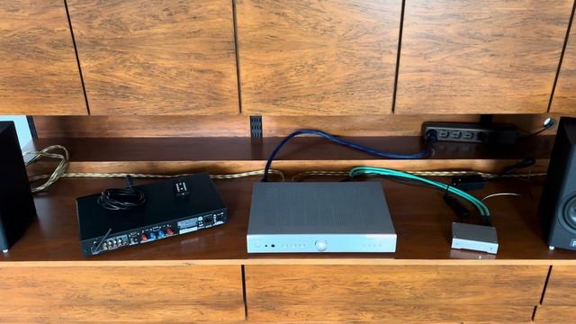 NAD C328 vs. Rotel A10 Mk2 смотреть онлайн