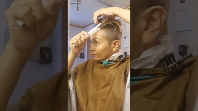 how to cut your own hair? смотреть онлайн