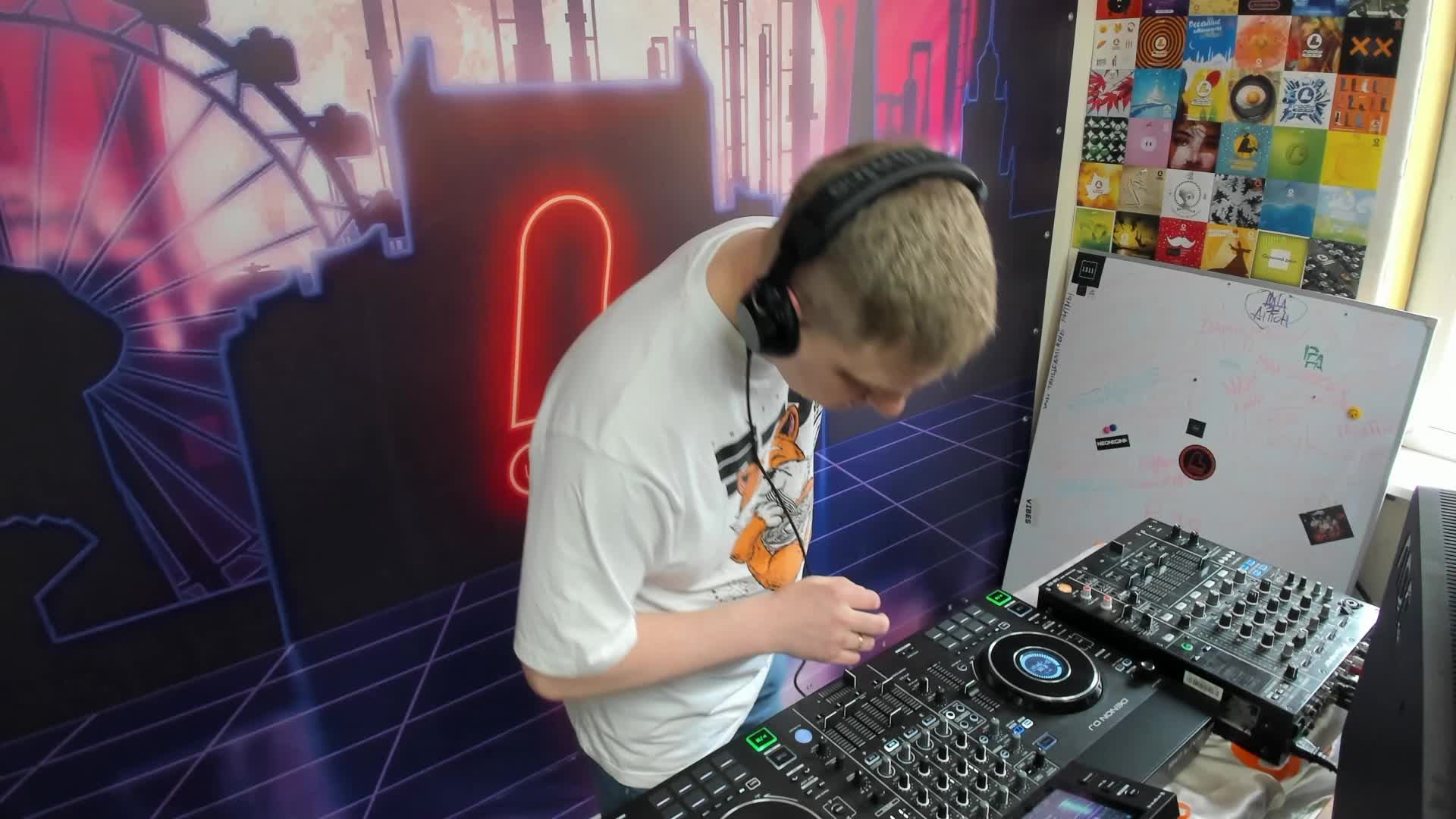 Живые игры 17.04.25 смотреть онлайн