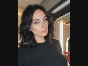 Настасья Самбурская - Полмира