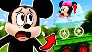 МИННИ ПАДАЕТ С ГОРКИ! Спасаем малышку — Игрушки Микки Маус и их приключения