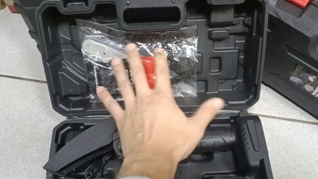 Аккумуляторная цепная пила MDHL 48V смотреть онлайн