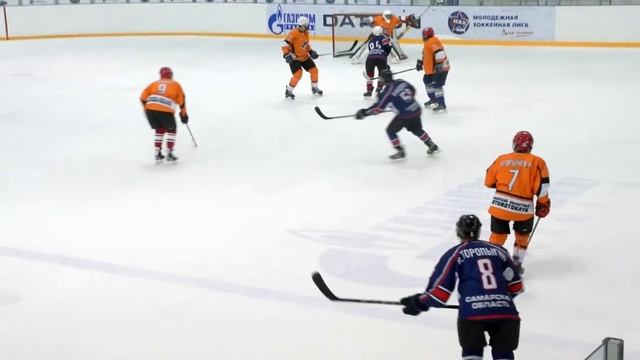 Трус не играет в ХОККЕЙ смотреть онлайн