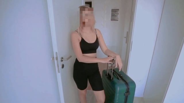 Step Mom and Step Son are share the room смотреть онлайн