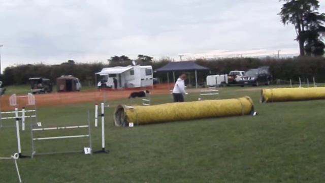 Tui Akarana Jumpers C смотреть онлайн