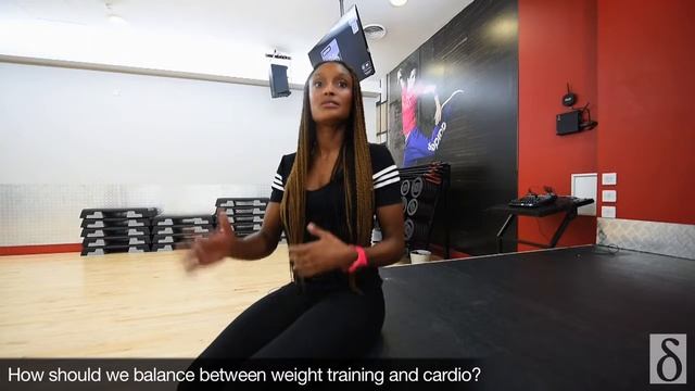 Cardio vs Weights & 5 Other Fitness Tips That You Need to Know смотреть онлайн