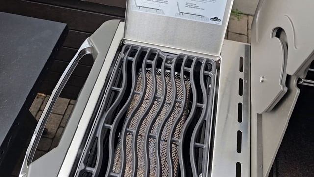 Napoleon Prestige 500 BBQ First Use Impressions & Breakfast on the Griddle смотреть онлайн