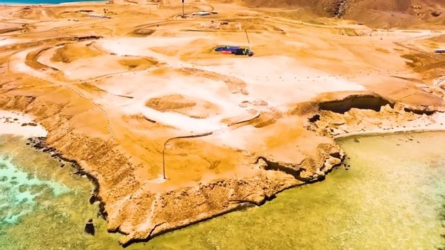 Crazy! China And Saudi Arabia's Astonishing Desert Project Shocks American Engineers!