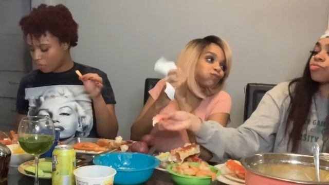 Seafood Boil Mukbang| Meet My In Laws смотреть онлайн