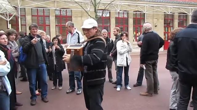 Roberto Santiago-18e fête de l'accordéon diatonique-Nanterre2011 смотреть онлайн