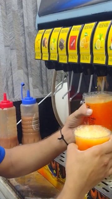 fresh orange drink 7 day fresh soda shop Karachi admin society смотреть онлайн
