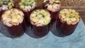 Компот из ежевики с яблоками