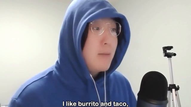 Korean Guy Freestyle Raps in Spanish 🔥 смотреть онлайн