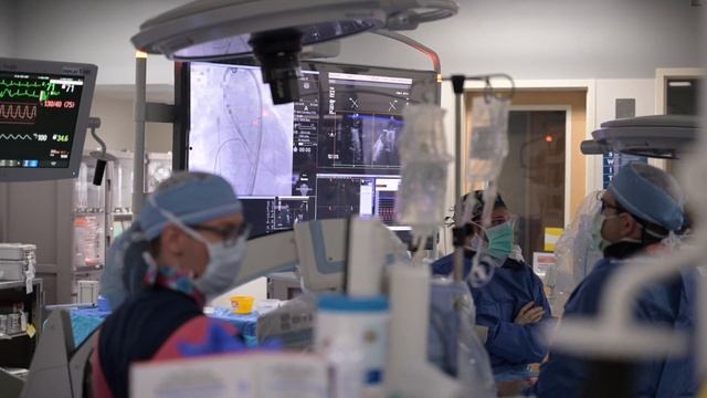 TAVR with New Heart Valve System Treats Severe Aortic Regurgitation and Stenosis смотреть онлайн