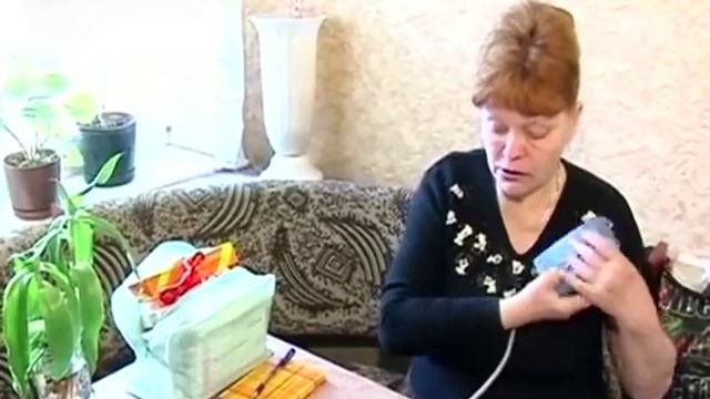 Штаб Рината Ахметова помогает пенсионерке из Донецка Любови Полухиной смотреть онлайн