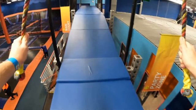 Zip Zag POV (4K 60FPS), Sky Zone (Danvers) Zipline Roller Coaster | Non-Copyright смотреть онлайн