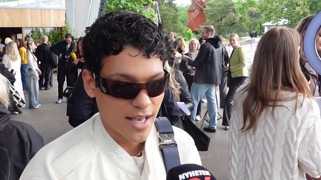 Young Royals-stjärnan Omar Rudberg om kärleken: “En härlig person” смотреть онлайн